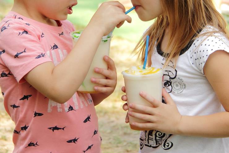 أعراض حساسية الطعام عند الاطفال والأطعمة التي يجب تجنبها وتدابير السلامة 