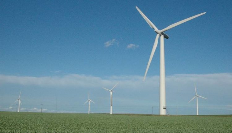 تحويل طاقة الرياح إلى كهرباء