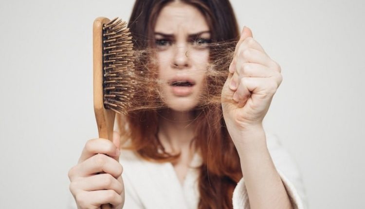 علاج تساقط الشعر الجاف
